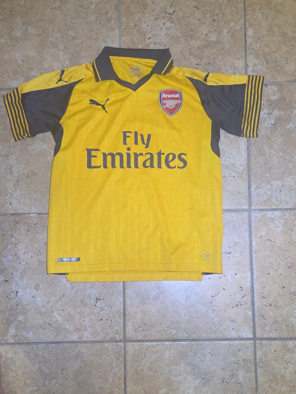 Puma Arsenal Yellow and Black 2016/2017 Home Kit